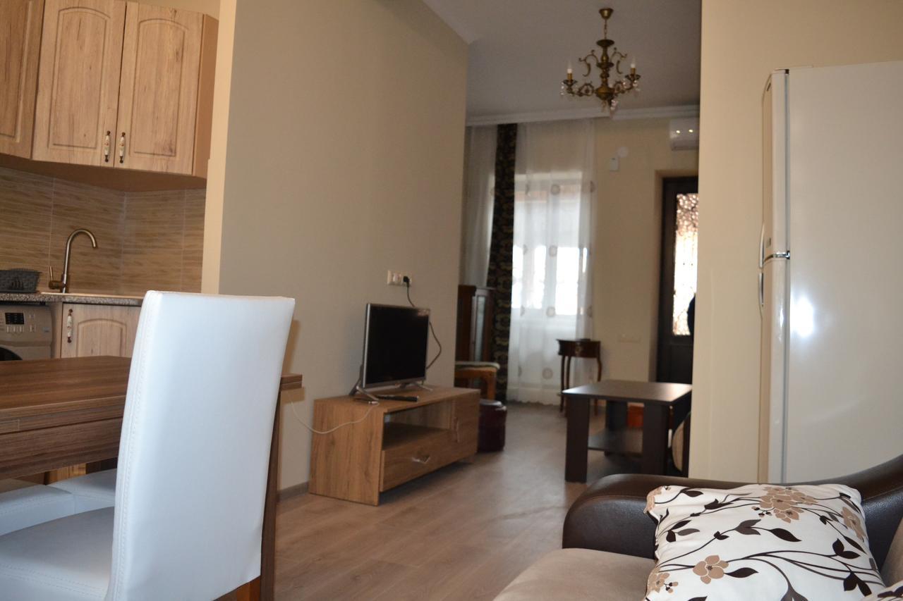Old Batumi Apartment Ngoại thất bức ảnh